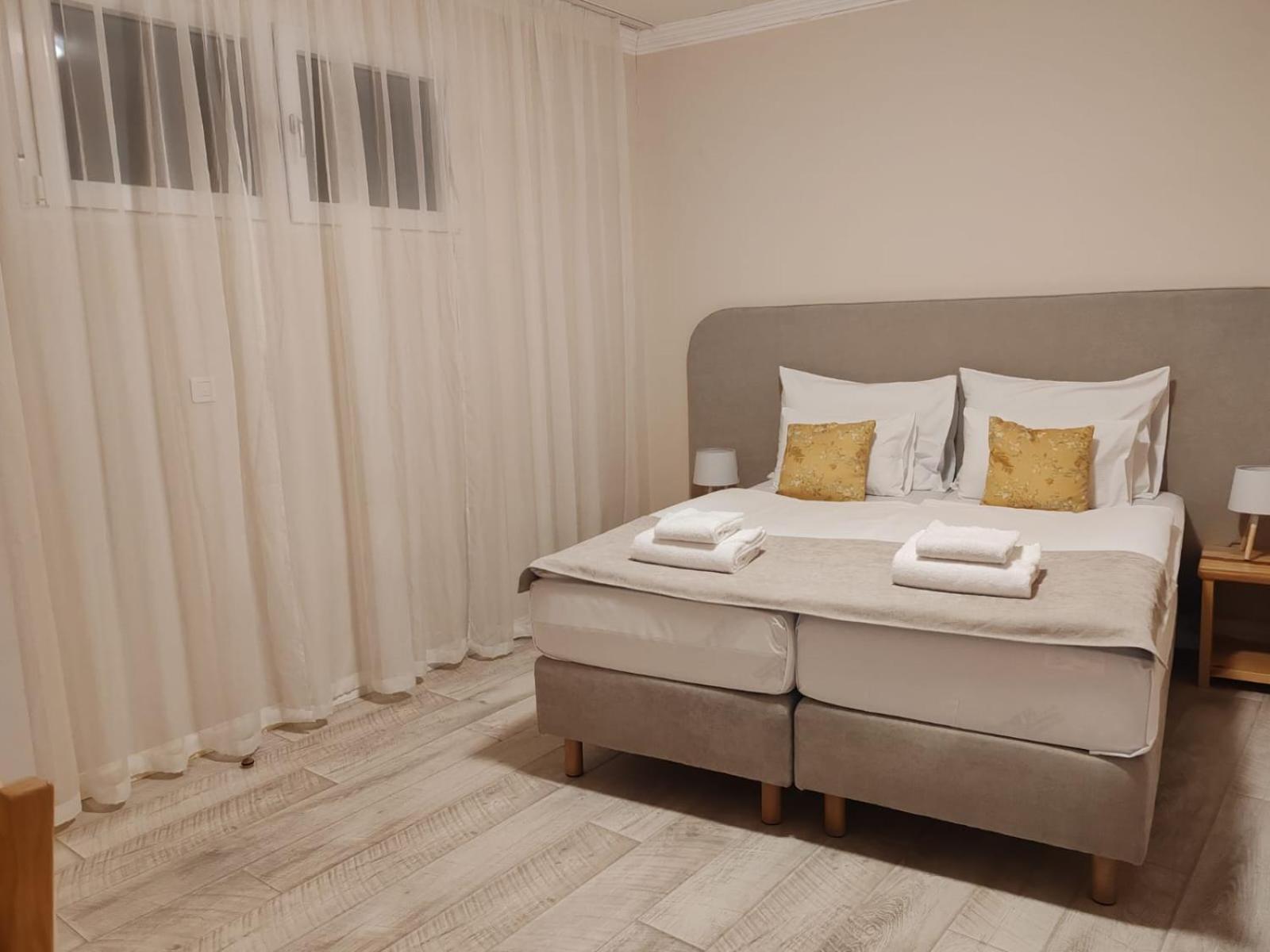 Hotel Kadoor Карловац Экстерьер фото